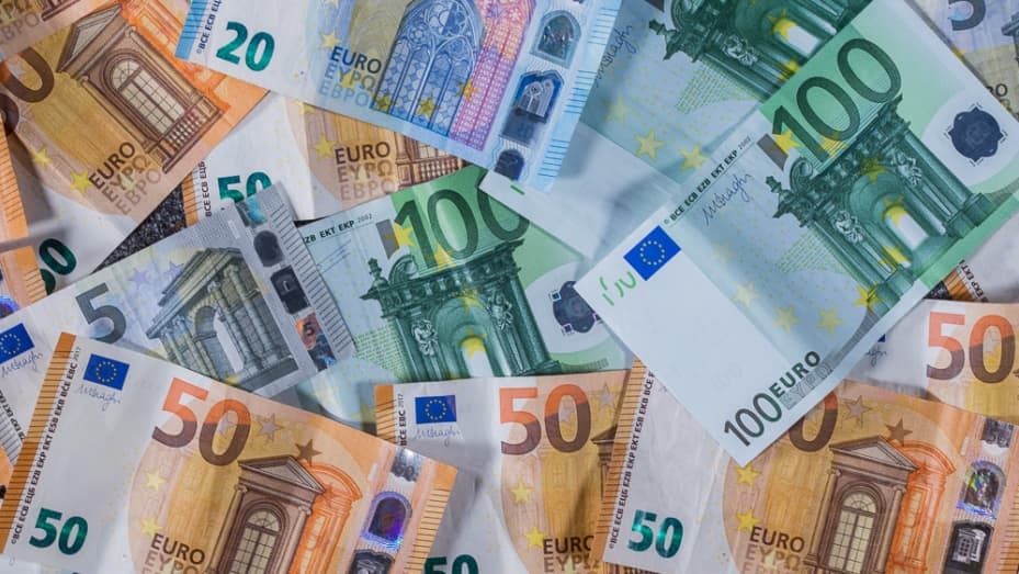 Tỷ giá Euro hôm nay 01/05 giảm so với đầu tuần
